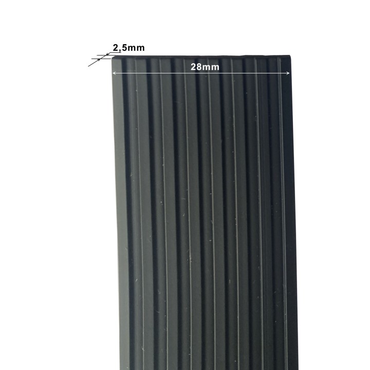 Antislip rubber trap strip / tape zelfklevend 28x2,5mm
