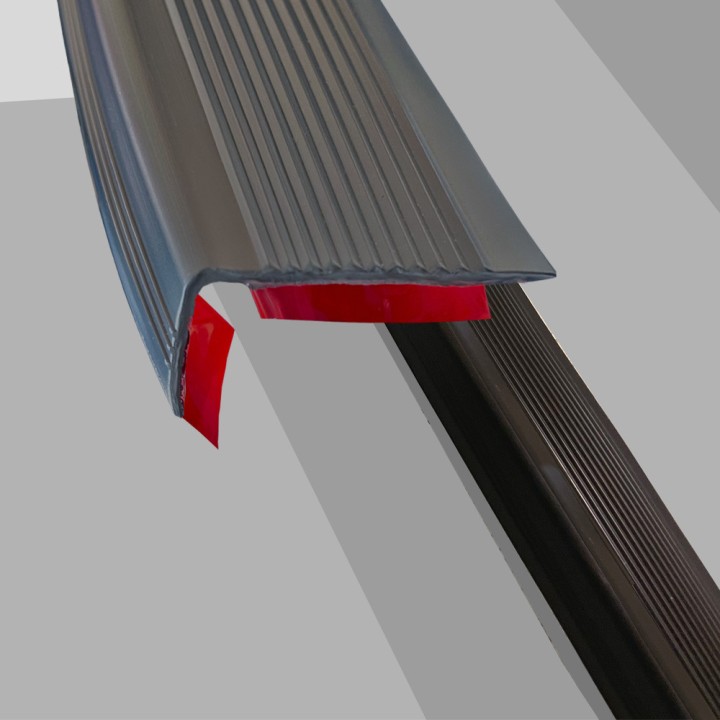 Trapneus profiel (trapprofiel) PVC met zelfklevende laag Zwart - 49,5x22,1mm